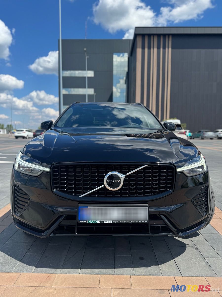 2022' Volvo XC60 photo #2