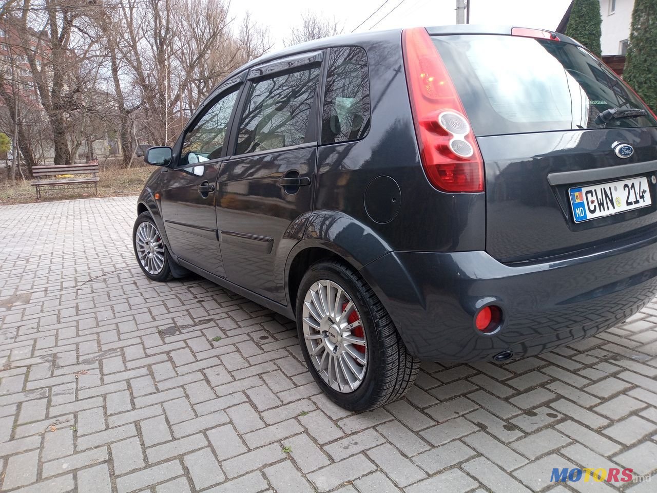 2006' Ford Fiesta photo #4