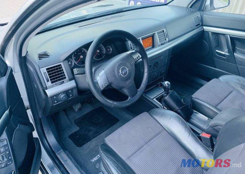 2003' Opel Vectra photo #2