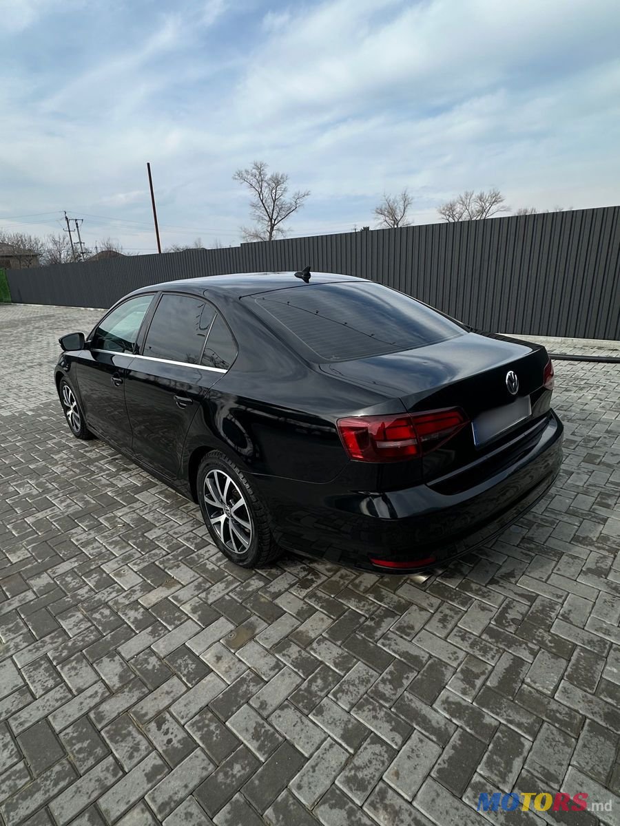 2016' Volkswagen Jetta photo #6