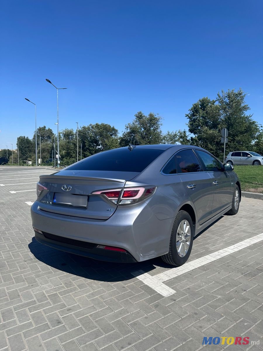 2016' Hyundai Sonata photo #4