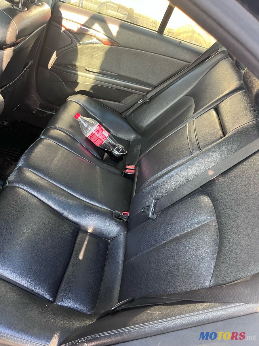 2005' Mercedes-Benz E Класс photo #4