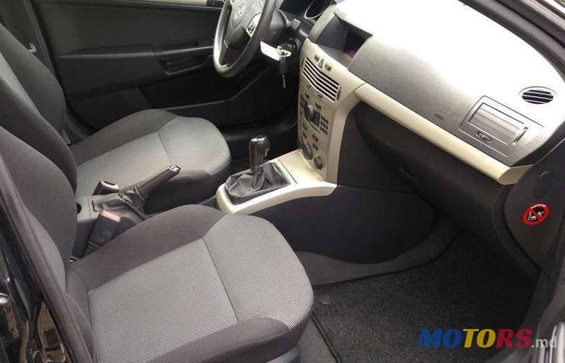 2009' Opel Astra photo #1