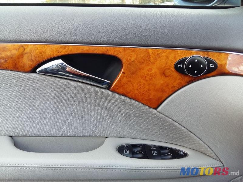 2007' Mercedes-Benz E-Class photo #2