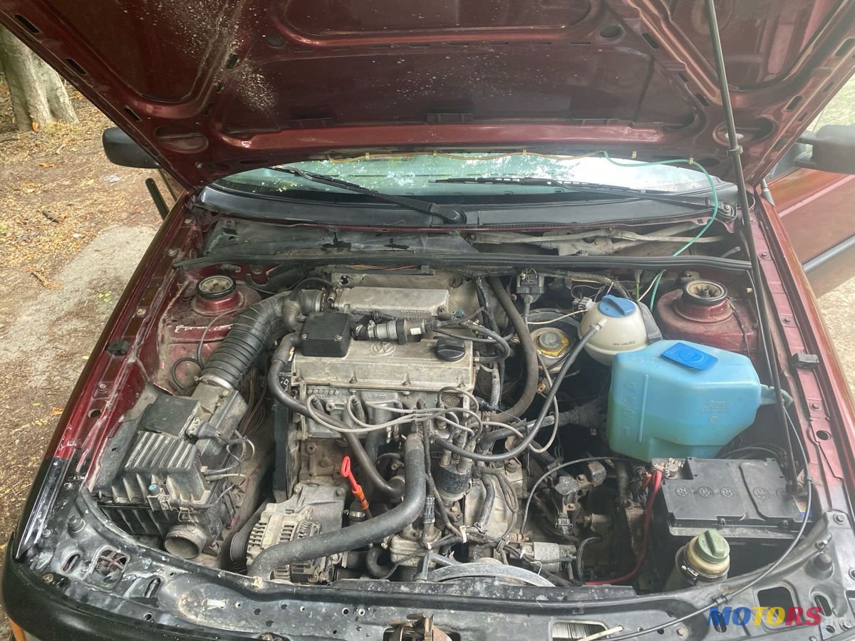 1993' Volkswagen Passat photo #3