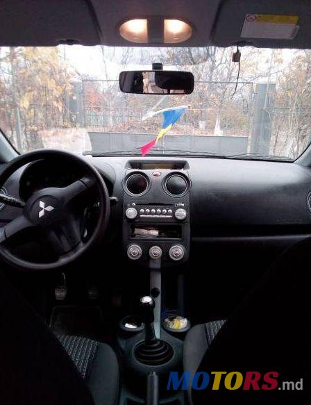 2008' Mitsubishi Colt photo #1