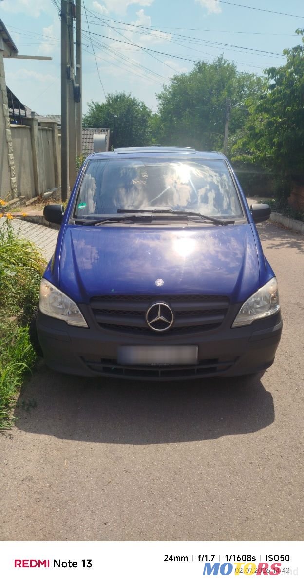 2011' Mercedes-Benz Vito photo #3