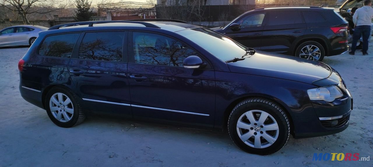 2007' Volkswagen Passat photo #6