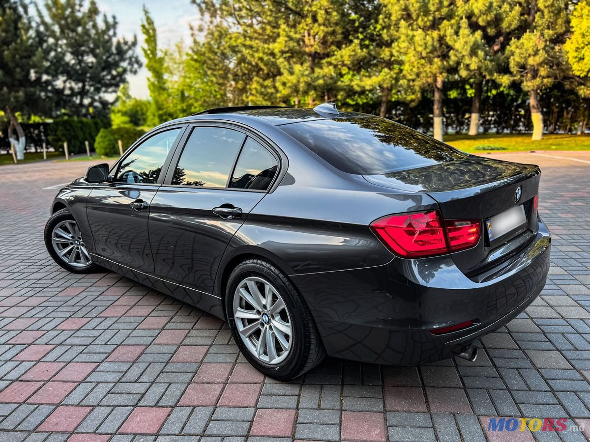 2013' BMW 3 Series photo #1