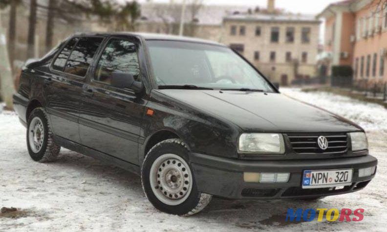 1992' Volkswagen Vento photo #1