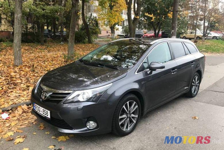 2014' Toyota Avensis photo #1
