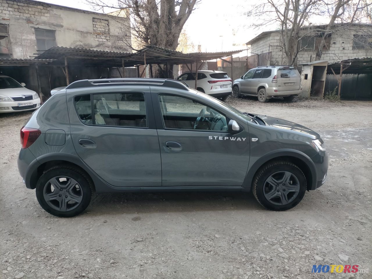 2017' Dacia Sandero Stepway photo #3
