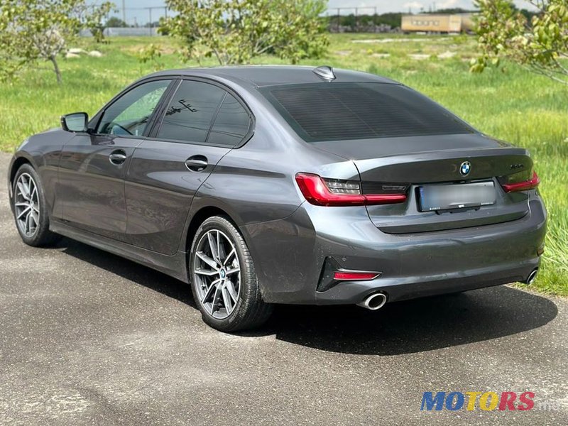 2020' BMW 3 Series photo #1