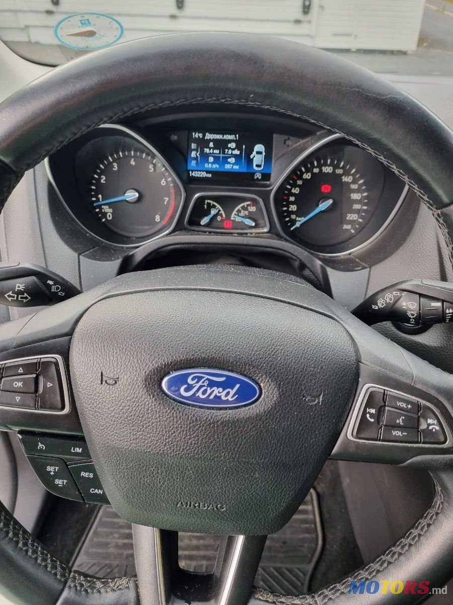 2015' Ford Focus photo #4