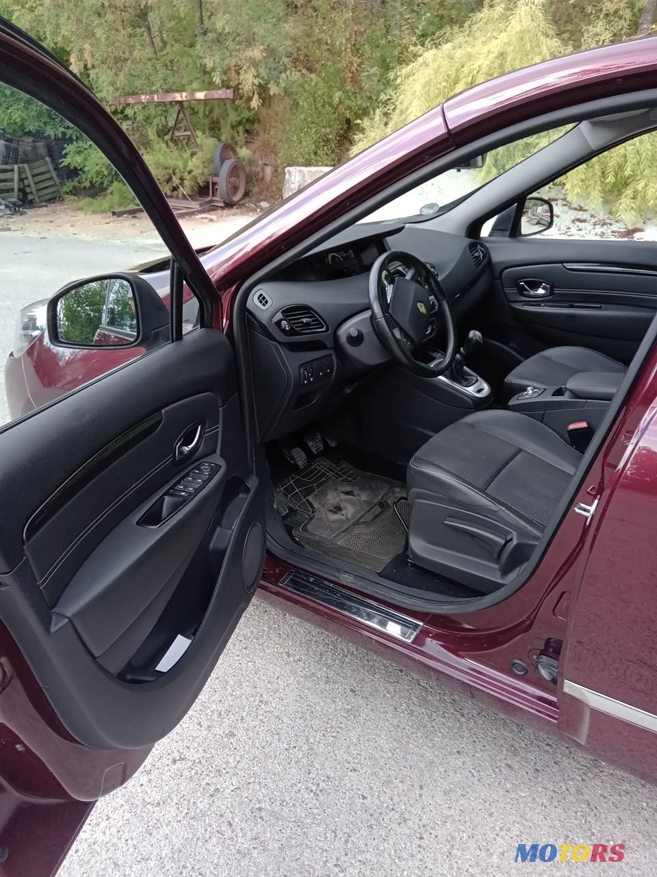 2013' Renault Grand Scenic photo #5