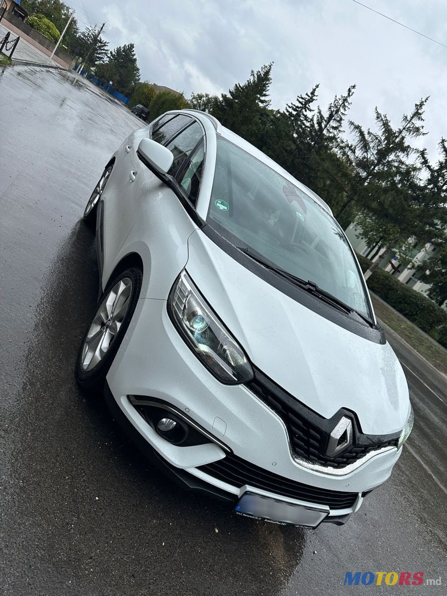 2017' Renault Grand Scenic photo #2