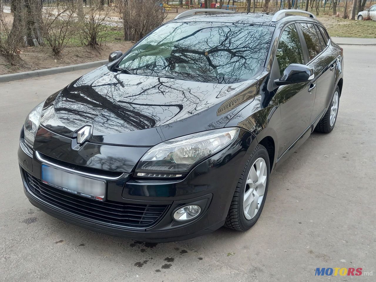 2013' Renault Megane photo #1