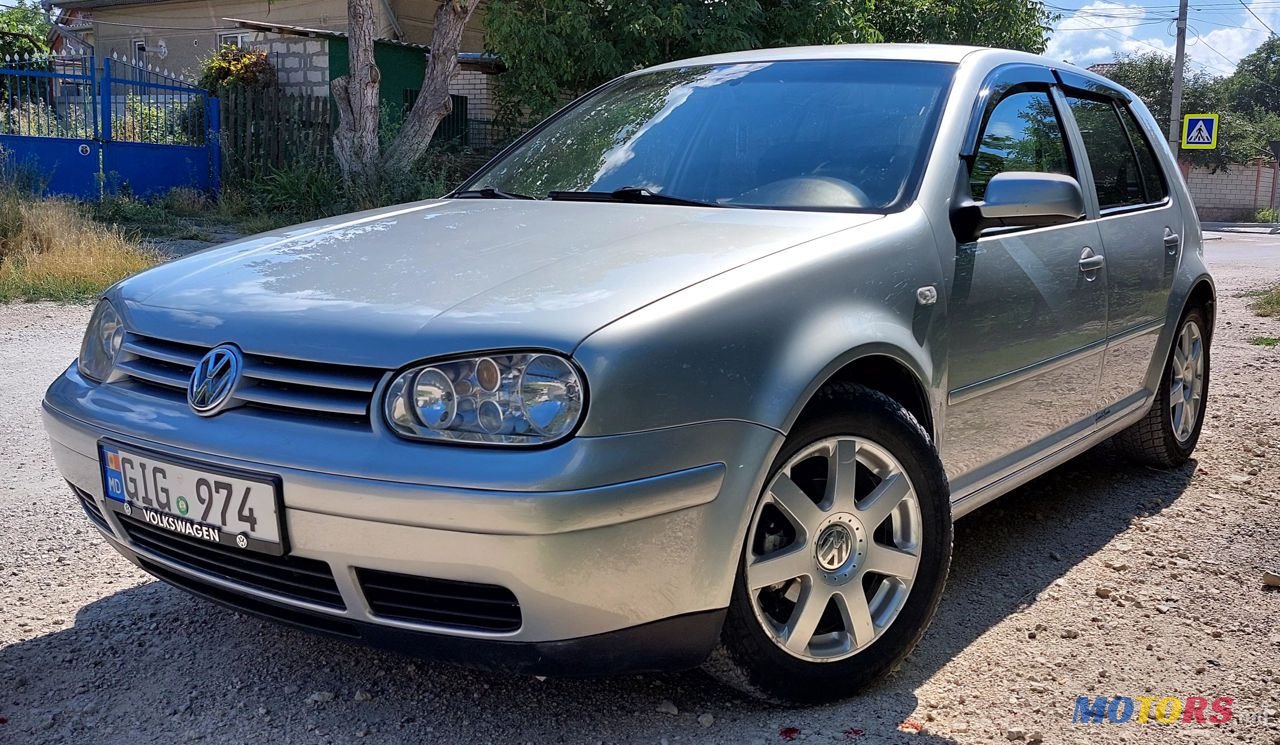 2001' Volkswagen Golf photo #1