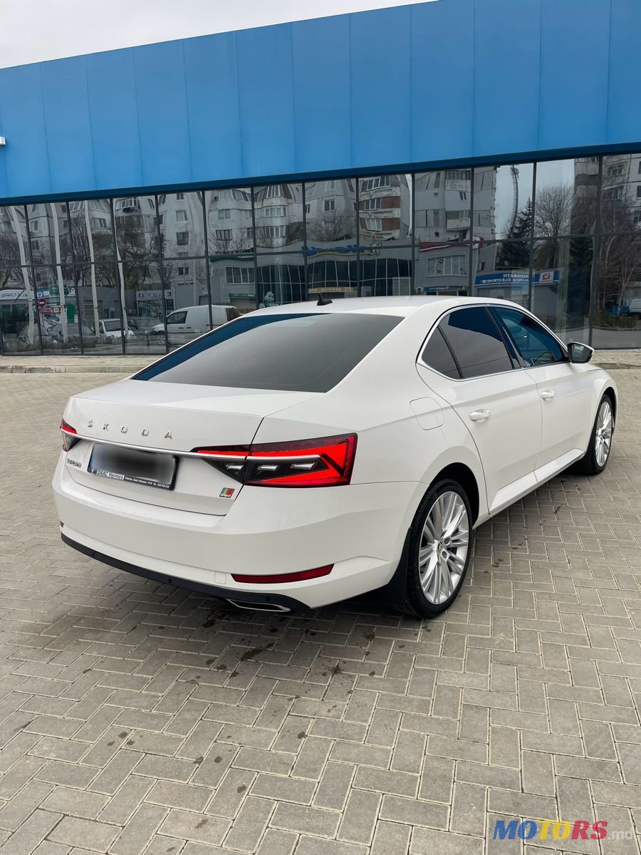 2020' Skoda Superb photo #3