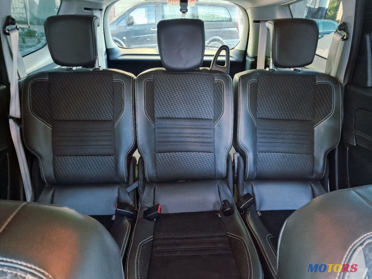 2015' Renault Grand Scenic photo #4