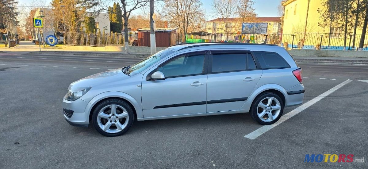 2006' Opel Astra photo #4