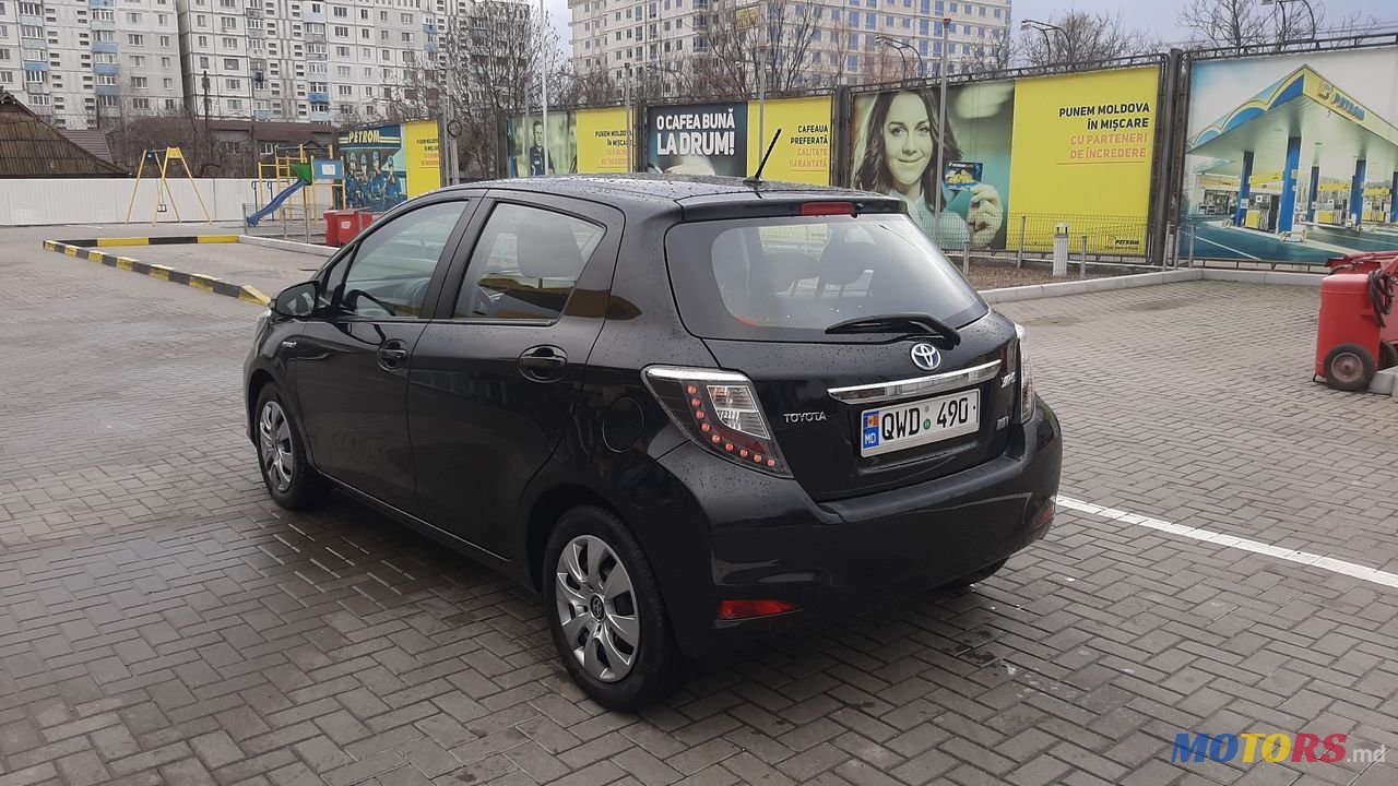 2014' Toyota Auris photo #6