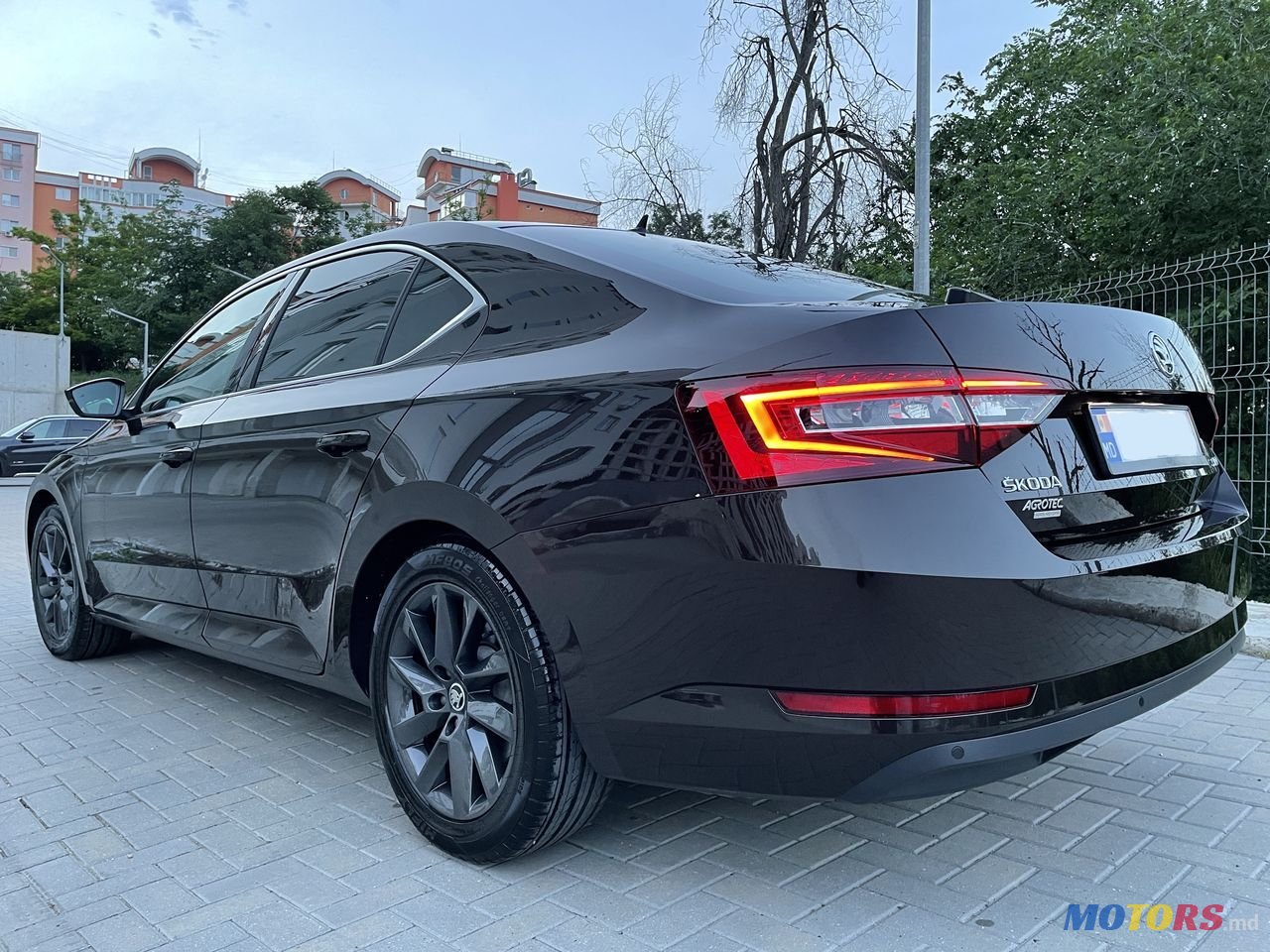 2017' Skoda Superb photo #3