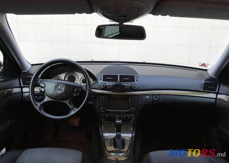 2007' Mercedes-Benz E photo #3