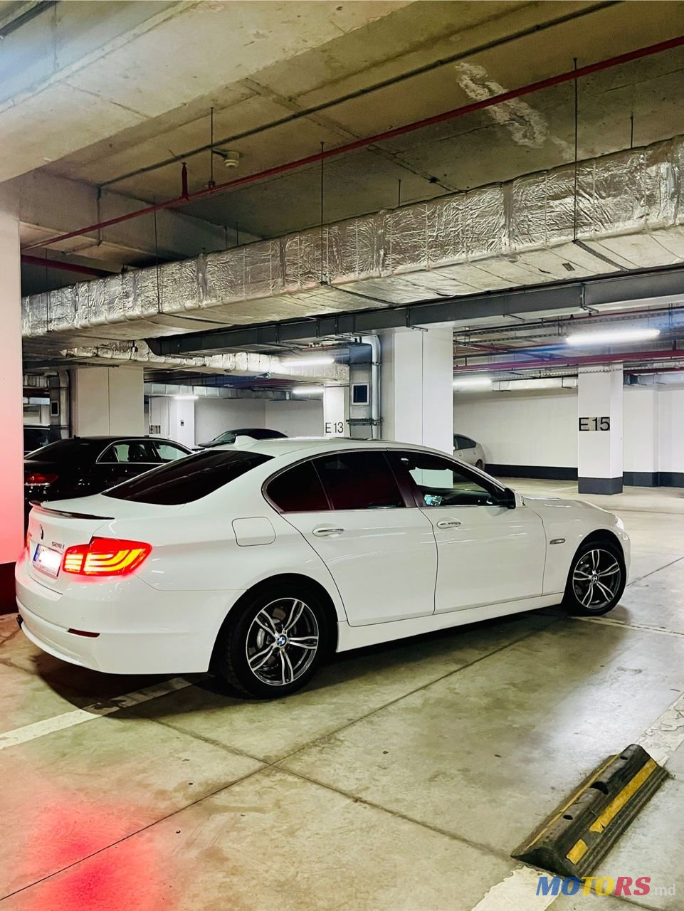 2013' BMW 5 Series photo #4