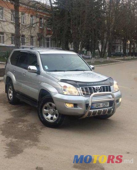 2006' Toyota Land Cruiser Prado photo #1