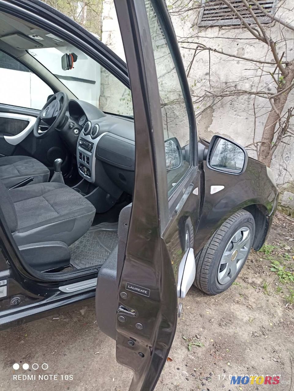 2010' Dacia Sandero photo #3