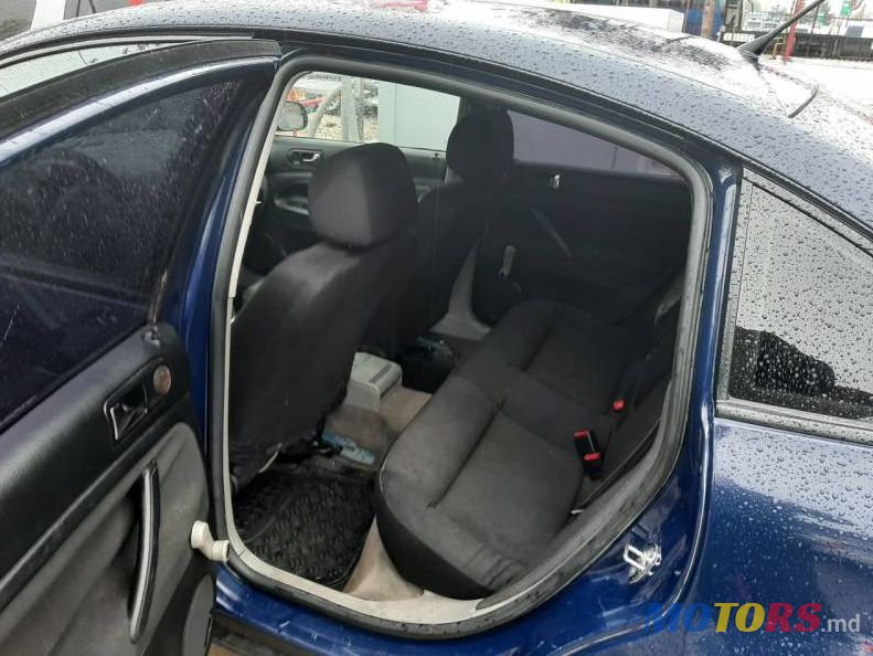 1999' Volkswagen Passat photo #1