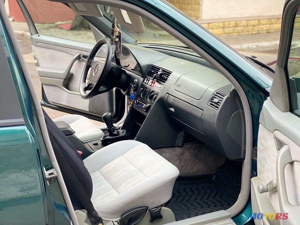 1995' Mercedes-Benz C Класс photo #5