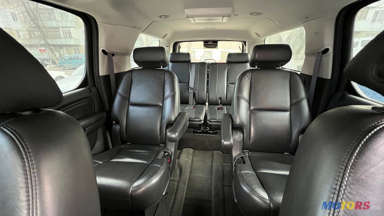 2007' Cadillac Escalade photo #3