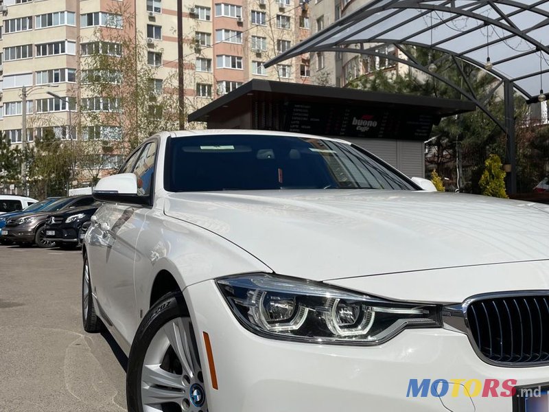 2018' BMW 3 Series photo #1