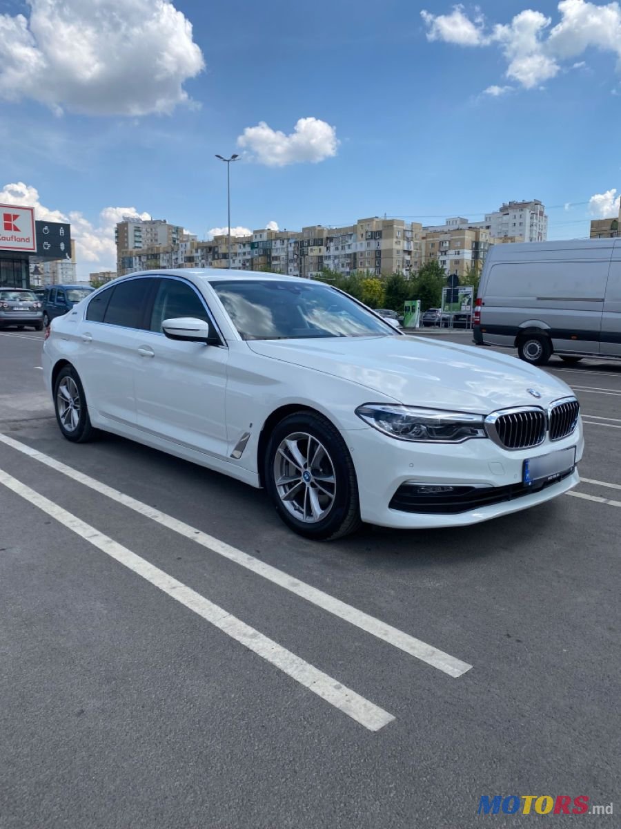 2018' BMW 5 Series photo #1