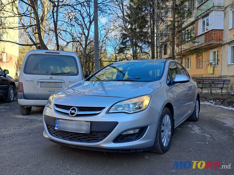2014' Opel Astra photo #1