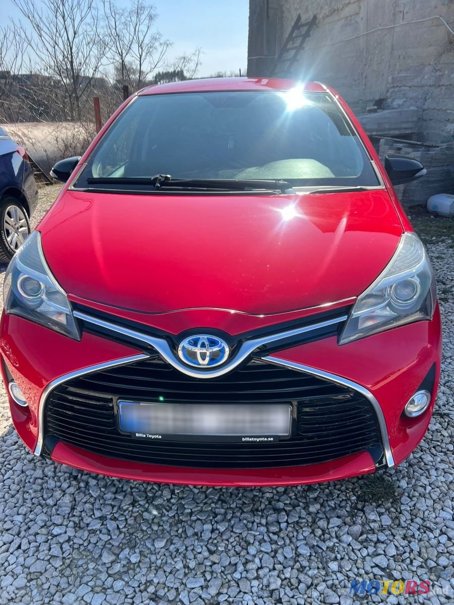 2015' Toyota Yaris photo #1