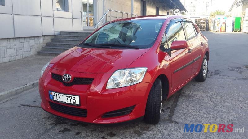 2008' Toyota Auris photo #1
