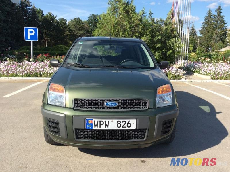 2006' Ford Fusion photo #2