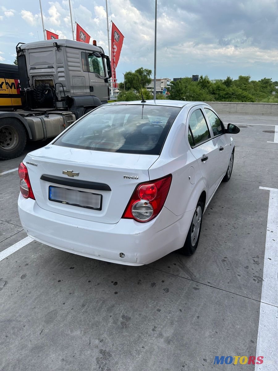 2013' Chevrolet Aveo photo #4
