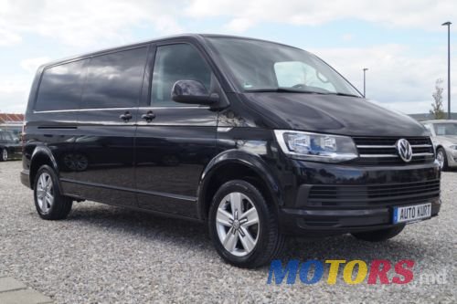 2015' Volkswagen Multivan photo #2