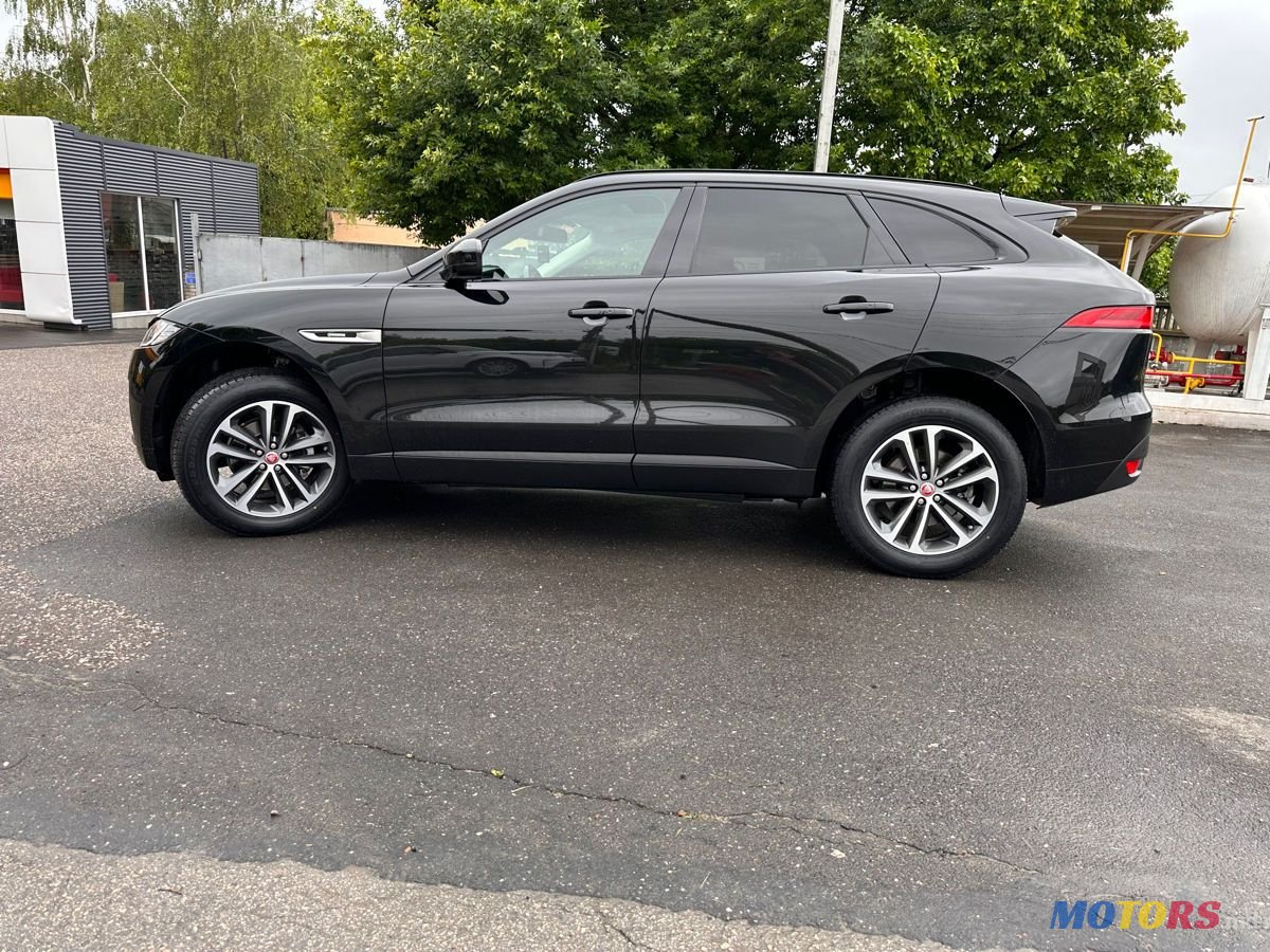 2017' Jaguar F-Pace photo #2