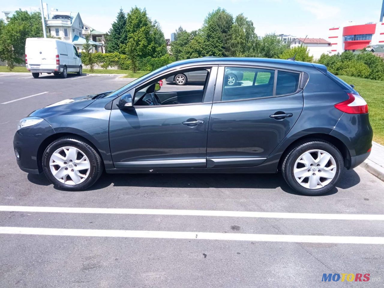 2013' Renault Megane photo #5