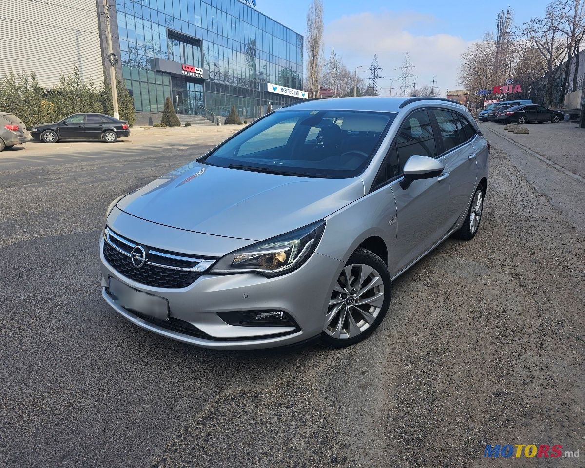 2016' Opel Astra photo #1