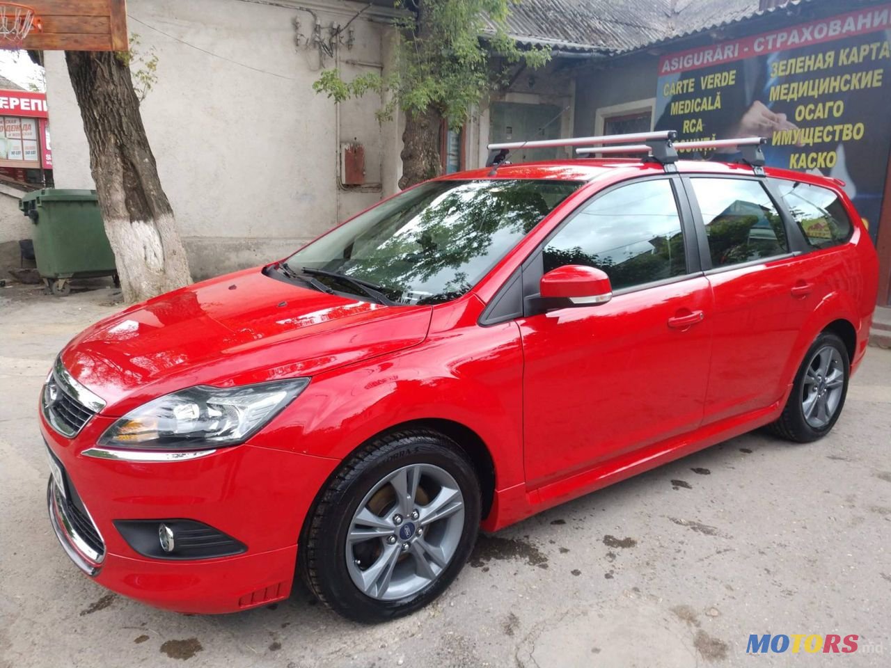 2009' Ford Focus photo #2