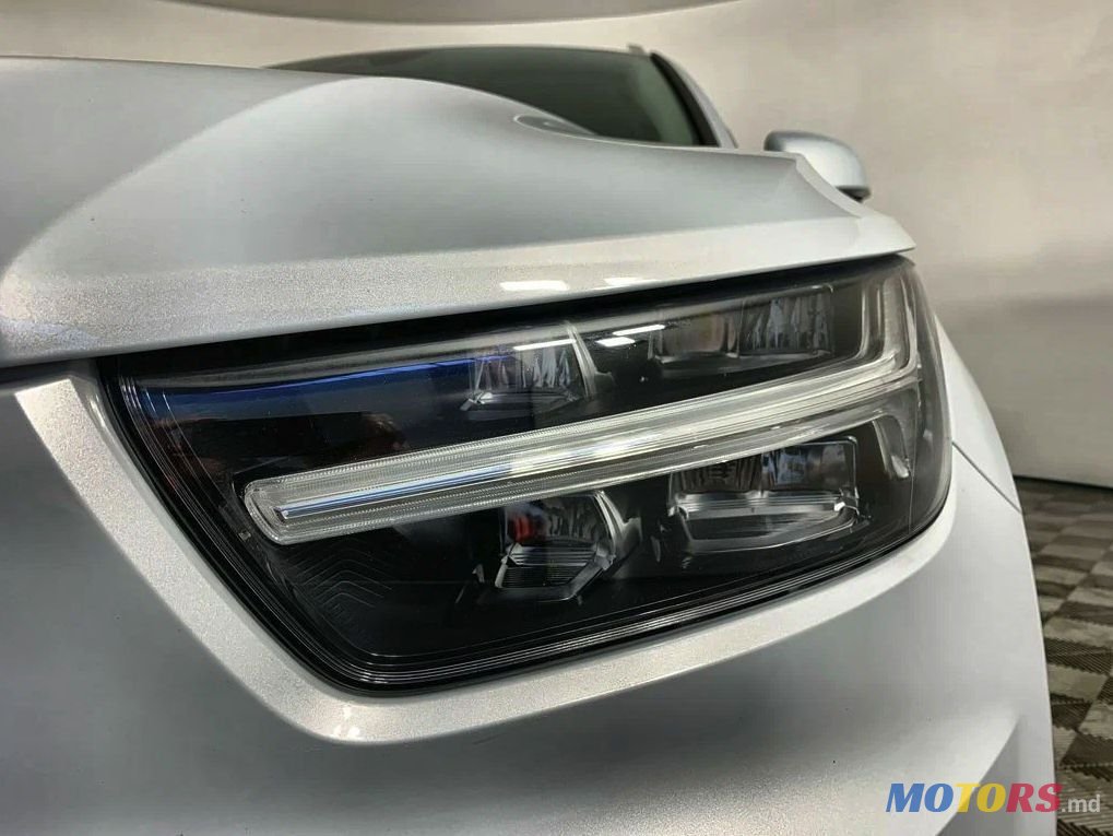 2018' Volvo Xc40 photo #2