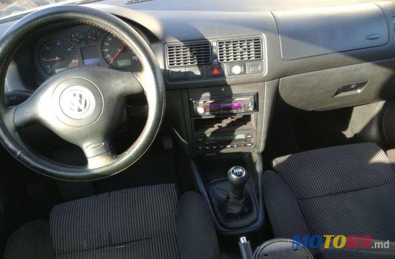 2000' Volkswagen Golf photo #4