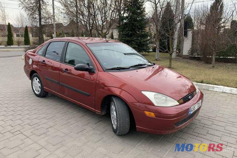 2002' Ford Focus photo #1