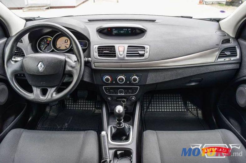 2009' Renault Megane photo #1